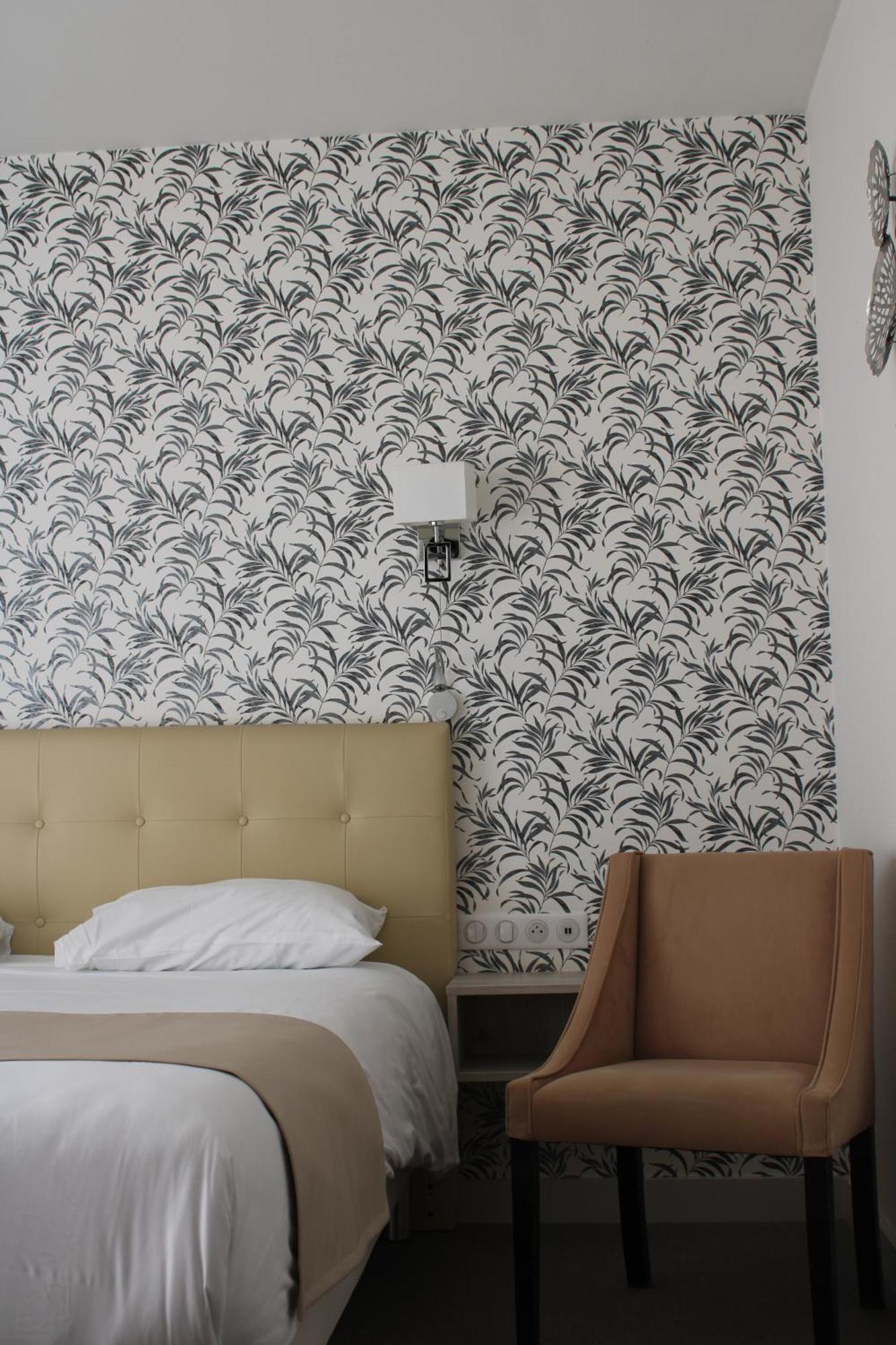 Cit'Hotel L'Etape Сен-Флур Экстерьер фото