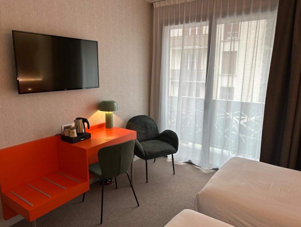 Cit'Hotel L'Etape Сен-Флур Экстерьер фото